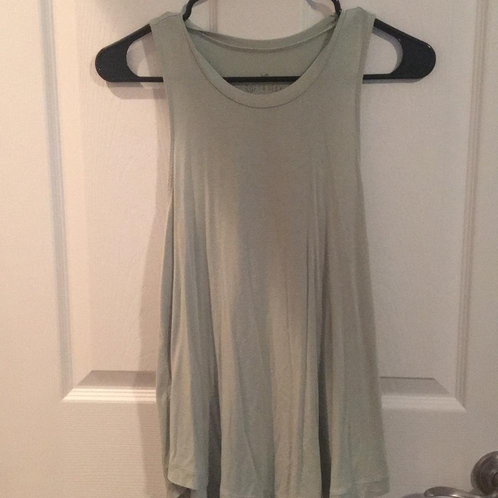 Soft & sexy American Eagle tank top